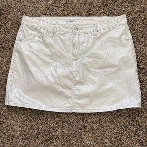 Old Navy Women's Shimmering Silver Mini Skirt